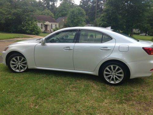 2008 lexus is250 base sedan 4-door 2.5l