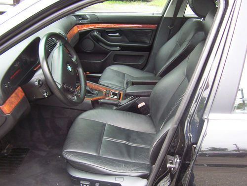 2002 BMW 525i Base Sedan 4-Door 2.5L, image 7