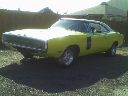 1970 dodge charger rt 440 factory a/c one repaint super solid