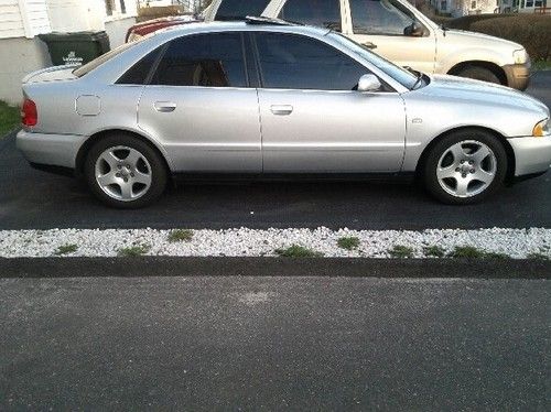 2000 audi a4 base sedan 4-door 2.8l