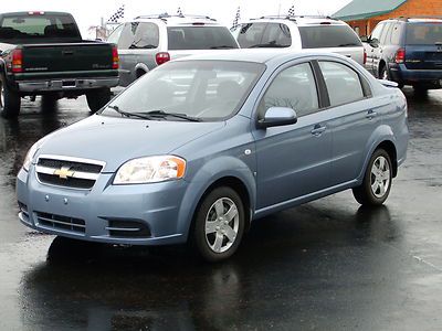 Automatic low miles non smoker air conditoning cd mp3 31/46 mpg blue one owner
