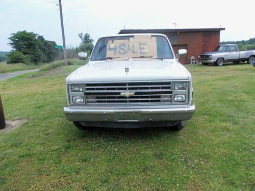 Chevy silverado c-10 1985