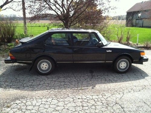 1982 saab 900 turbo hatchback 2-door 2.0l