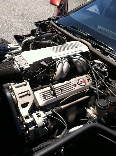 1988 Chevrolet Corvette 10,380 ORIGINAL MILES 1-OWNER Hatchback 2-Door 5.7L auto, image 5