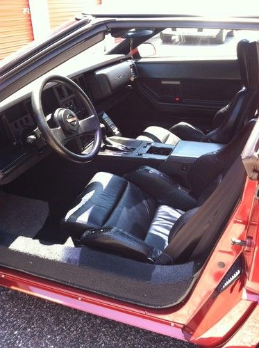 1988 Chevrolet Corvette 10,380 ORIGINAL MILES 1-OWNER Hatchback 2-Door 5.7L auto, image 17