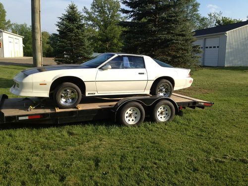 1984 z28 camaro rolling body no motor or trans