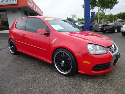 2008 volkswagen r32 custom wheels and original set....