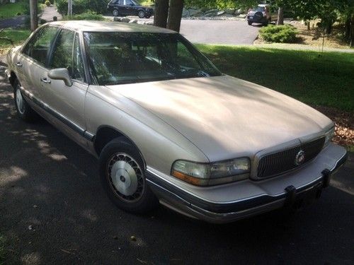 1995 buick lesabre,53k!!!!!! original condition. very clean.