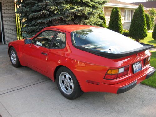 1986 porsche 944 w/ manual transmission