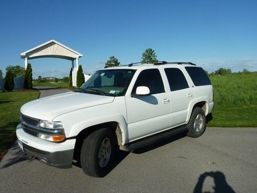 2004 chevrolet tahoe ls sport utility 4-door 5.3l    131,000 miles , loaded