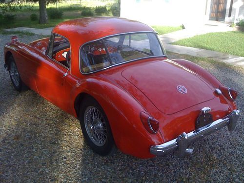 1957 mga coupe 2-door red