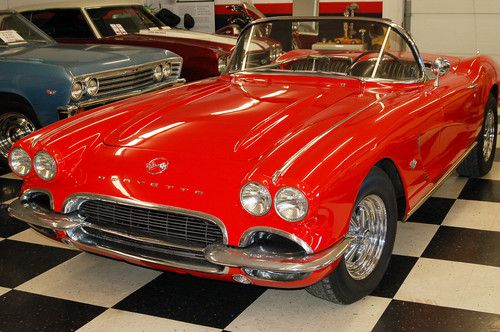 1962 corvette convertible , 4 spd manual, 327 / 300hp