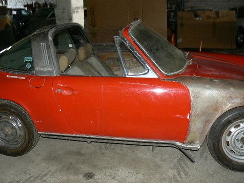 1972 Porsche 911T TARGA  oelklappe side oil filler cap, image 7