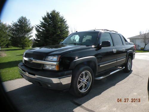 2005 black chevrolet avalanche 1500 z71 crew cab pickup 4-door 5.3l, one owner