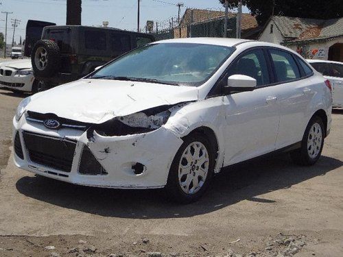 2012 Ford Focus SE Sedan Damaged Salvage Only 20K Miles Economical Nice Unit!!, US $5,400.00, image 2