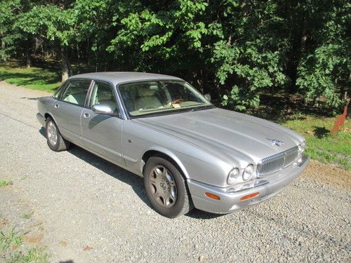 2003 jaguar xj vanden plas-1 owner 93k miles garage kept-virginia