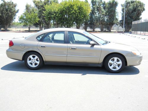 2002 ford taurus ses low mileage very clean 4 door sedan beige 6 cylinder loaded