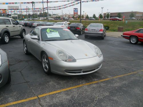 2001 porsche 911 looks and runs great!