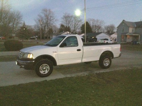 1999 ford f-150 xl standard cab pickup 2-door v8 4.6l 5spd 4x4 no reserve