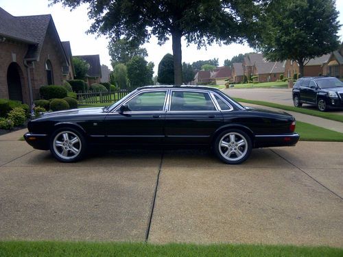 2002 jaguar xj sport, 4dr sedan, black, low miles 39k