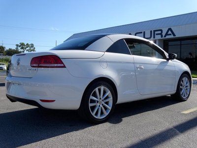 2012 Volkswagen Eos Komfort Hardtop Convertible One Owner only 17k miles, image 11