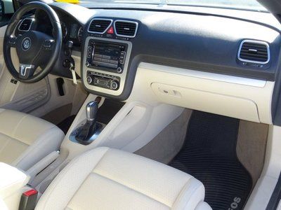 2012 Volkswagen Eos Komfort Hardtop Convertible One Owner only 17k miles, image 13