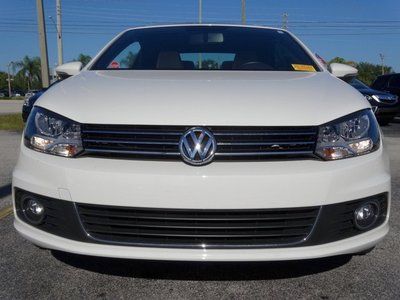 2012 Volkswagen Eos Komfort Hardtop Convertible One Owner only 17k miles, image 15