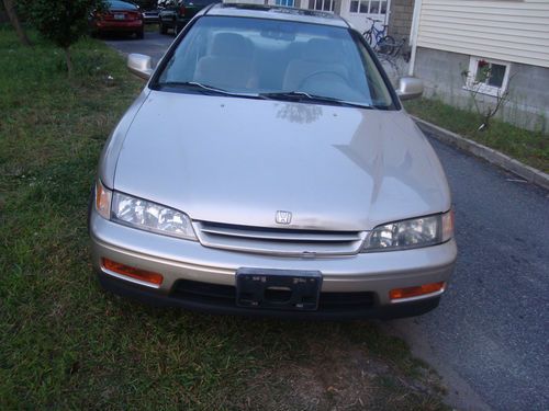 1995 honda accord ex coupe 4cyl engine with only 93664 original miles,no reserve