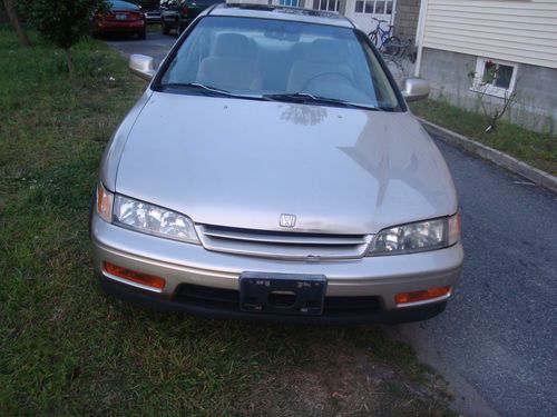 1995 honda accord ex coupe 4cyl engine with only 93664 original miles,no reserve