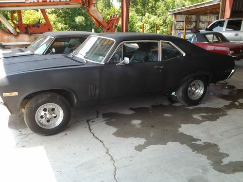 1970 nova 350 with a muncie 4 speed