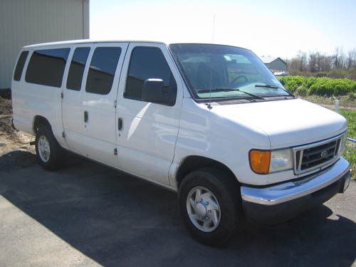 2003 ford e-350 club wagon xlt 15 passenger van