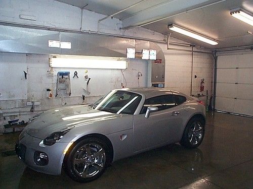 2009 pontiac solstice gxp coupe 2-door 2.0l