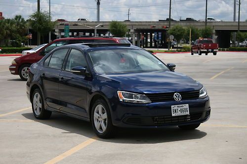 2012 volkswagen jetta tdi sedan 4-door 2.0l automatic dsg tdi no reserve