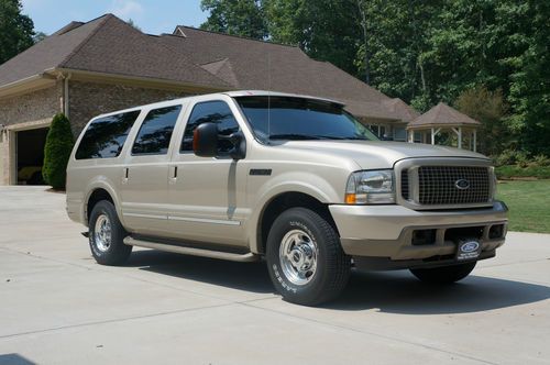 2004 excursion limited sport utility 4-door 6.8l low mileage