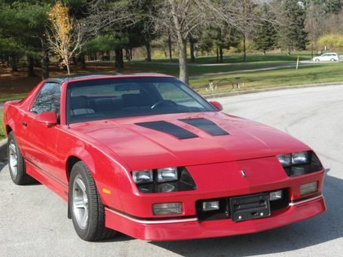 1989 chevrolet camaro iroc-z coupe 2-door 5.7l mileage 14600