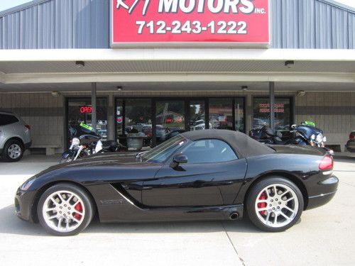 2004 dodge viper srt-10 convertible