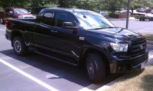 2010 toyota tundra base crew cab pickup 4-door 5.7l