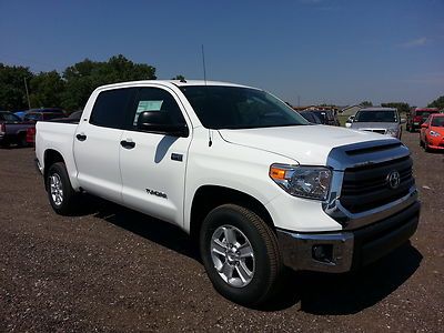Be the first in your town to own the re-designed 2014 toyota tundra crewmax 4x4