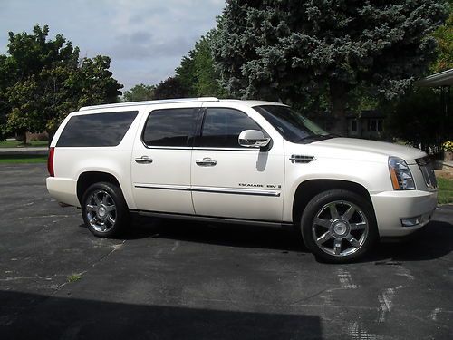 2007 cadillac escalade esv awd nav dvd 2 tv's 22" carfax cert bose 4 captains xm