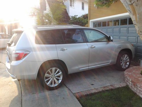 2008 toyota highlander hybrid sport utility 4-door 3.3l in excellent condition