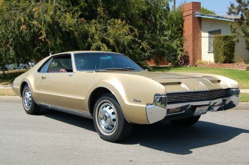 1966 oldsmobile toronado