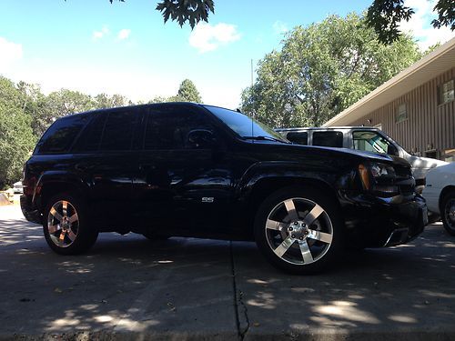 2006 chevrolet trailblazer ss -black\black- 3ss- awd 6.0- excellent cond.-