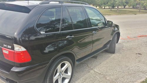 2001 BMW X5 with 4.4L DOHC 32-valve V8- Sport Package - Navigation - Black/Black, image 8