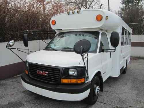 2004 savana 3500 blue bird micro bus 18 passenger only 53,000 miles