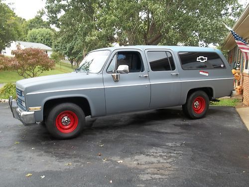 1987 chev surburban 350 auto runs &amp; drives great lots of new parts 109,000 miles