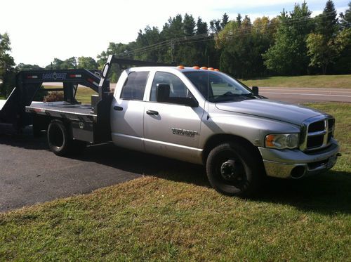 2003 dodge ram 3500 cummins 6 speed 4-door 5.9l leather