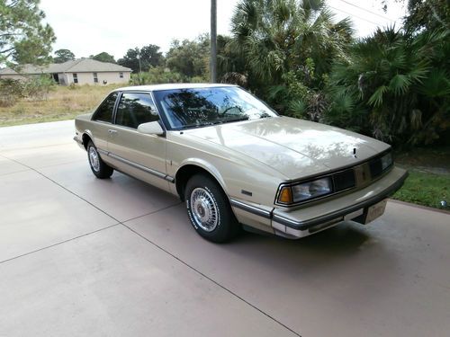 1987 oldsmobile delta 88 royale *****42,717 miles*****