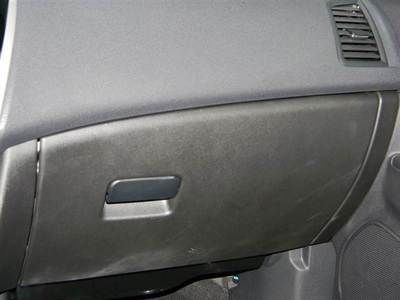 SE SUV 2.0L CD 4 wheel disc brakes ABS brakes AM/FM radio:  SiriusXM Knee airbag, image 9