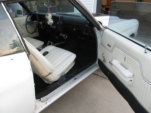 1970 Chevrolet Chevelle Malibu factory buckets air disc brakes, image 6