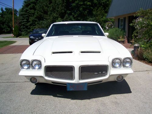 1971 pontiac gto 400-4v factory 3 speed survivor car factory paint